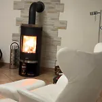 Harz-fewo Weitsicht, Modern & Ruhig Mit 2 Balkonen, Jura Kaffeevollautomat, Kaminofen, Gaeste Mit Hund Willkommen *
