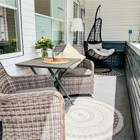 Apartament Harz-fewo Weitsicht, Modern & Ruhig Mit 2 Balkonen, Jura Kaffeevollautomat, Kaminofen, Gaeste Mit Hund Willkommen Bad Harzburg